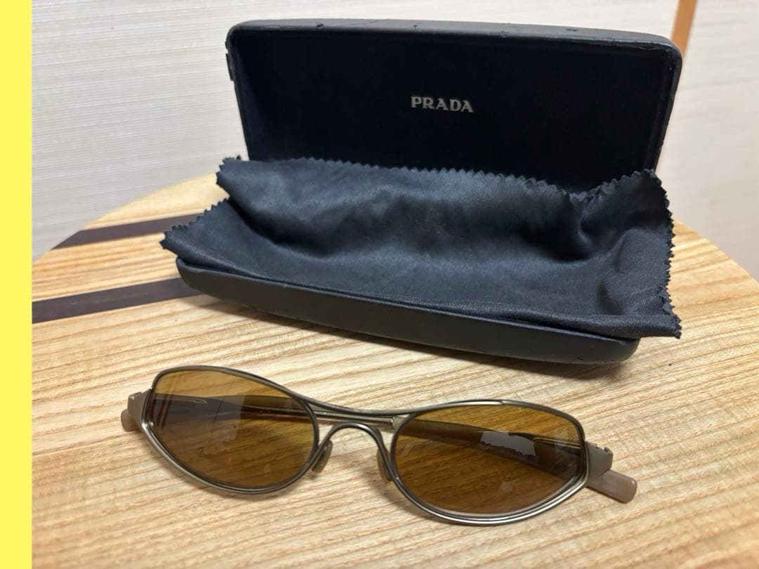 PRADA ブラウン レンズ サングラス