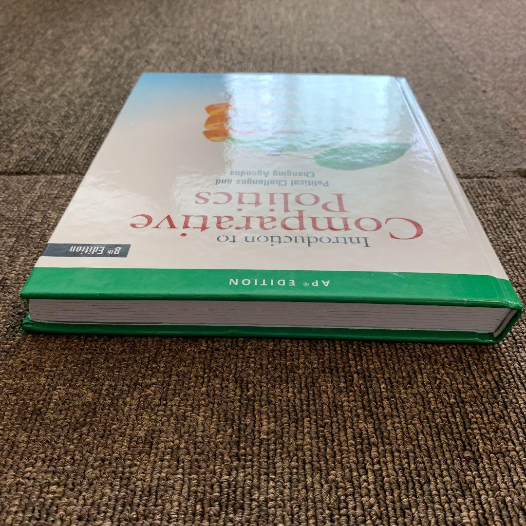 洋書 Introduction to Comparative Politics :
