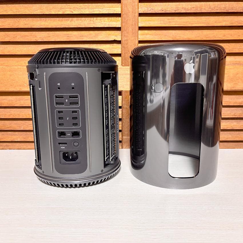 Mac Pro(Late 2013)　3.5GHz・32GB・500GB
