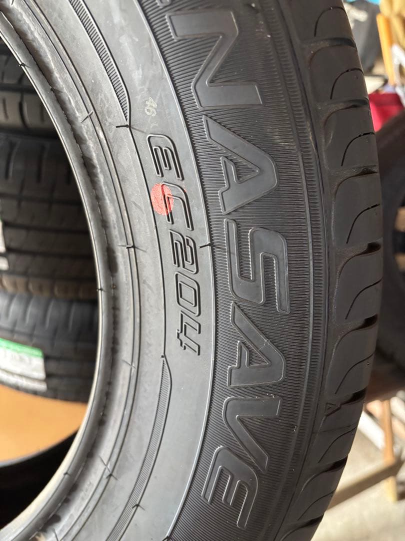 ①エナセーブ EC204 215/65 R16 98H 新品２本