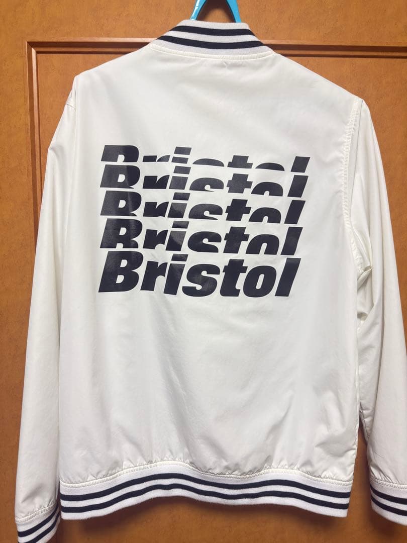 f.c.real Bristol ホワイト ジャンパー M