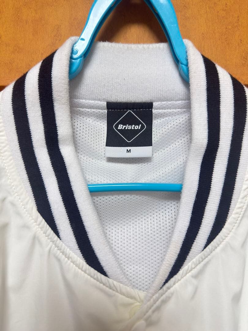 f.c.real Bristol ホワイト ジャンパー M