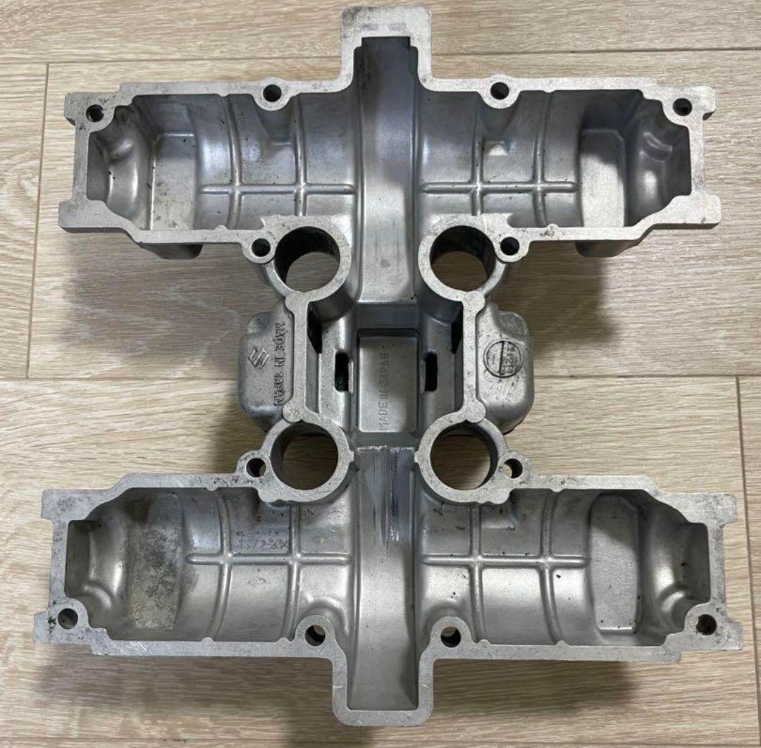 GS400　エンジンヘッドカバー　良品　スズキ