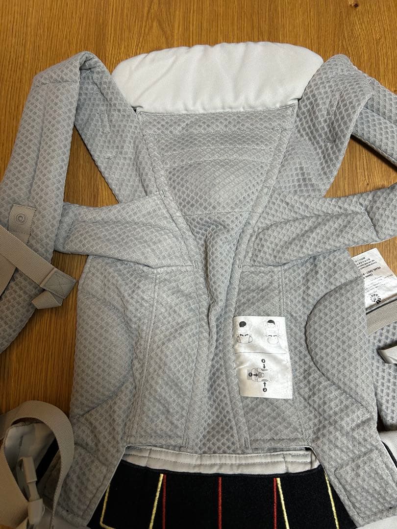 エルゴベビー オムニブリーズ パールグレーOMNI Breeze 抱っこ紐