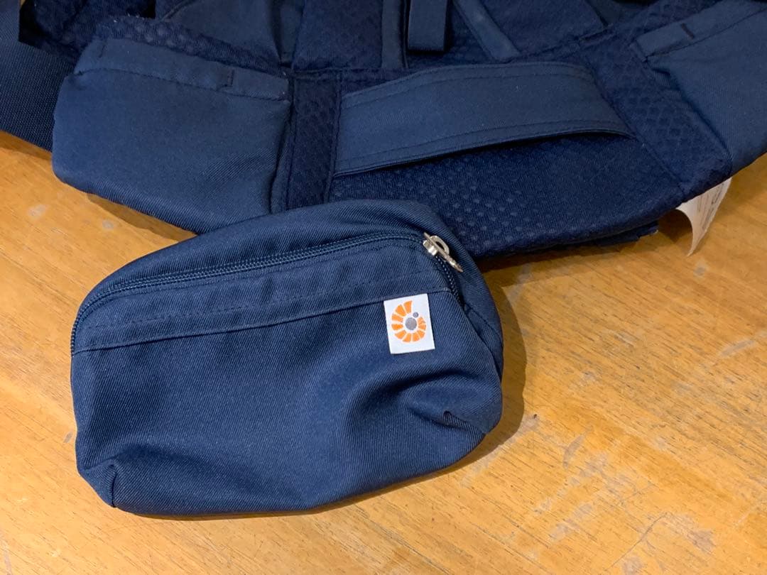 C*y様 G0326-03★日本限定品　エルゴベビー 抱っこ紐 ネイビー