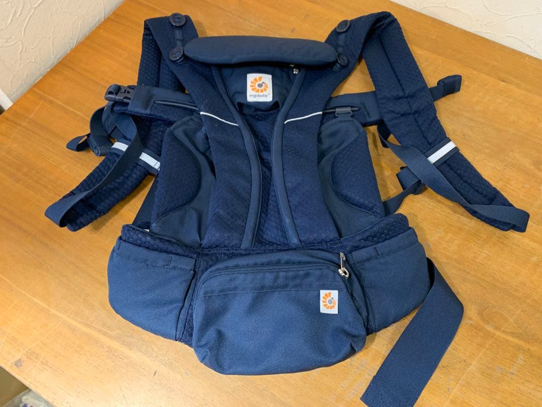 C*y様 G0326-03★日本限定品　エルゴベビー 抱っこ紐 ネイビー