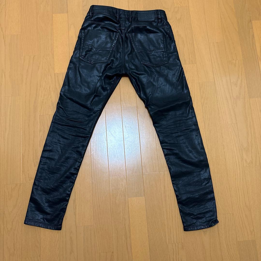 Diesel レザー風ブラックデニム