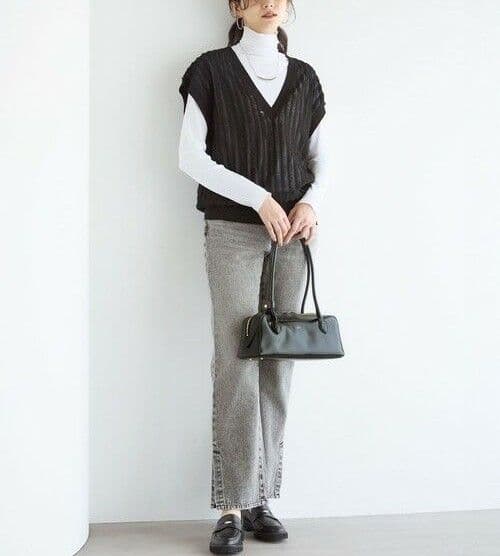 新品 23区 SLOW 美脚 スリット ストレート デニム 大きいサイズ 48