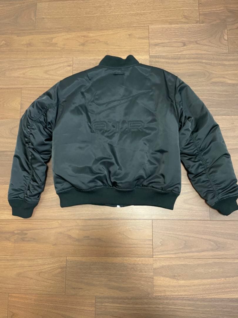 【新品未使用】NIKE ボンバージャケット
