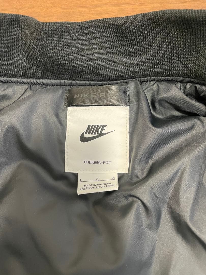 【新品未使用】NIKE ボンバージャケット