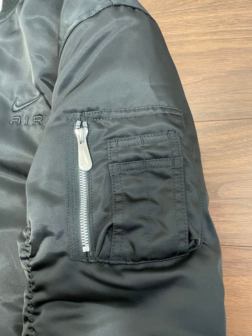 【新品未使用】NIKE ボンバージャケット