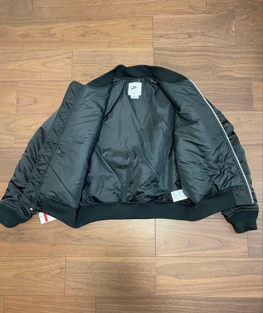 【新品未使用】NIKE ボンバージャケット