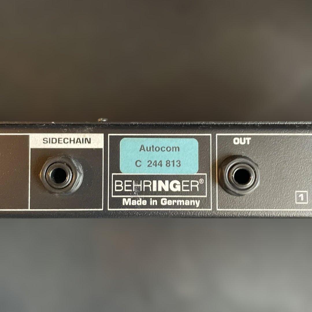 Behringer MDX 402 コンプレッサー/リミッター