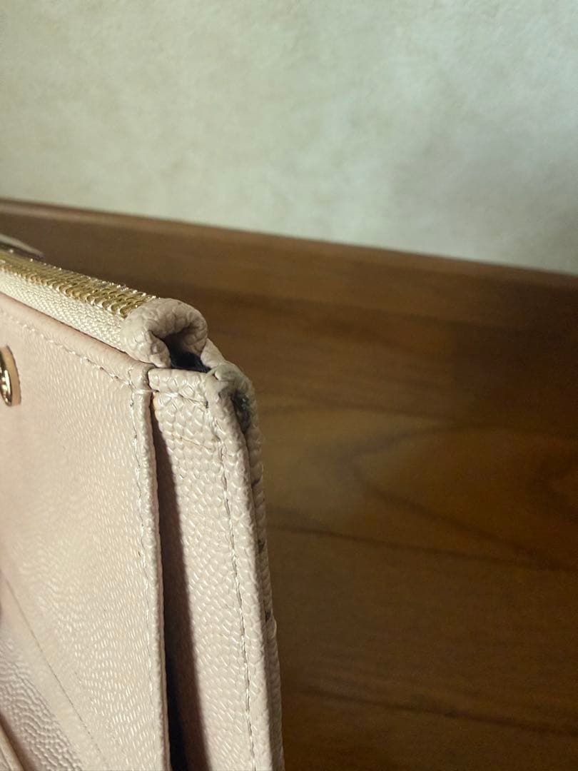 YSL ピンクレザー二つ折り財布