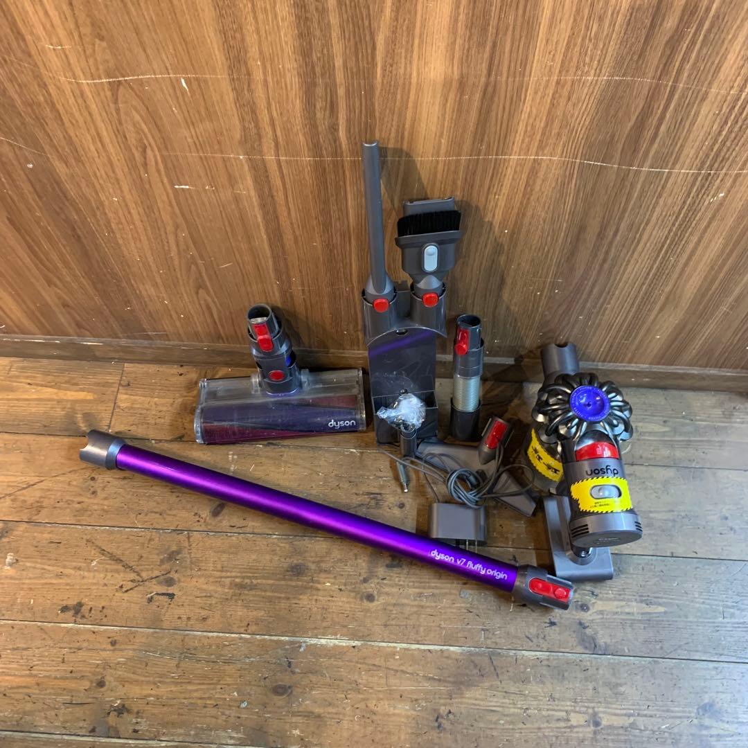 dyson ダイソン　スティッククリーナー　SV11 コードレスクリーナー掃除機