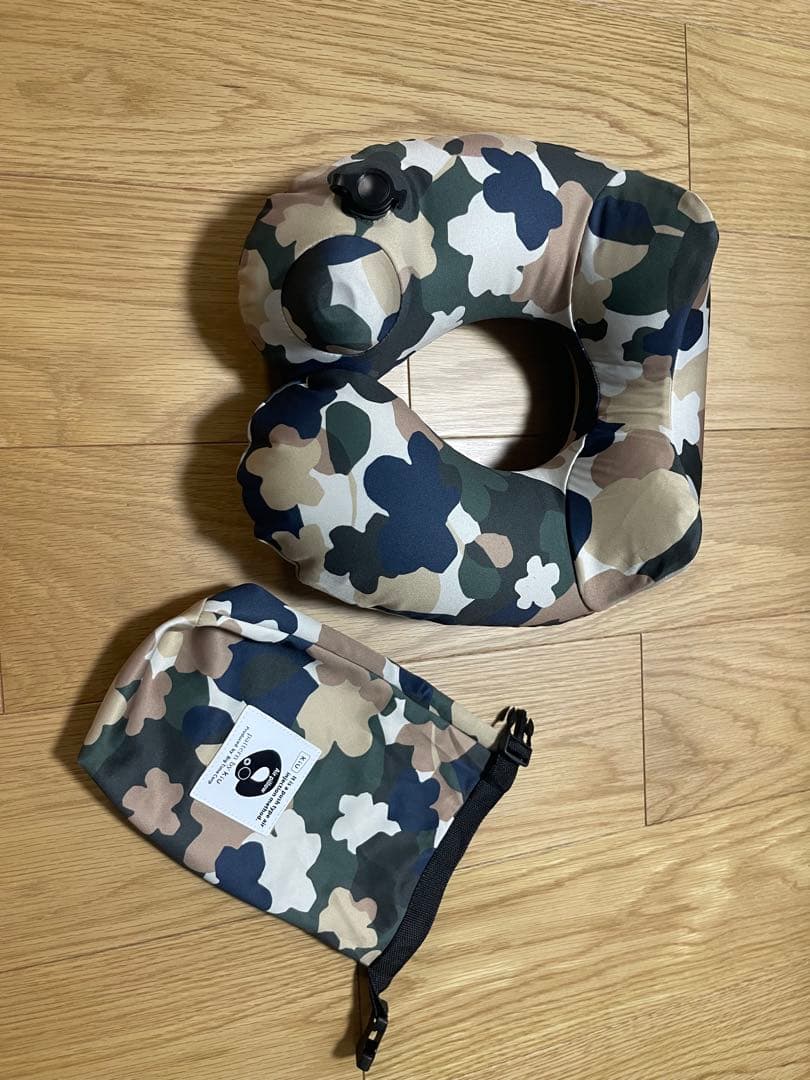 めろん　LeSportsac スヌーピー　ネックピロー
