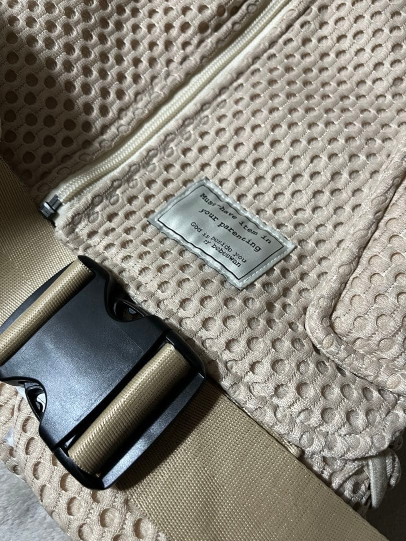 ※専用※【美品】よだれかけ付き　ベベスワン 抱っこ紐　サンドベージュ※送料込