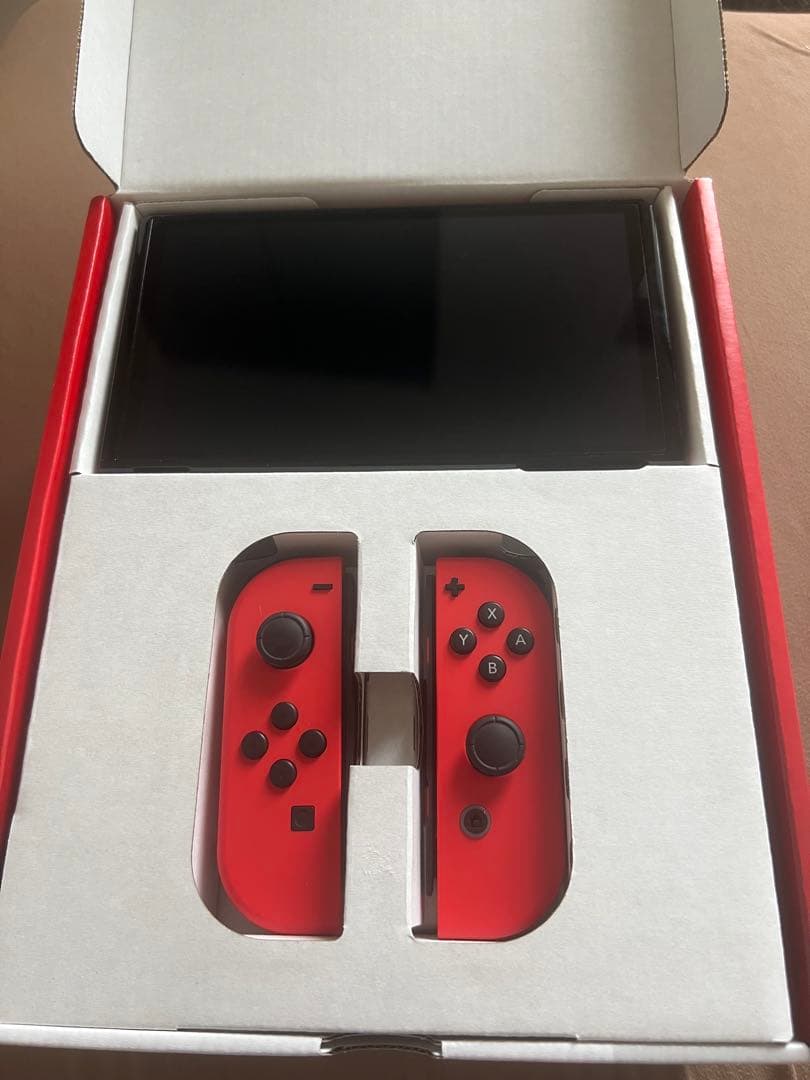 任天堂Switch有機EL マリオレッド