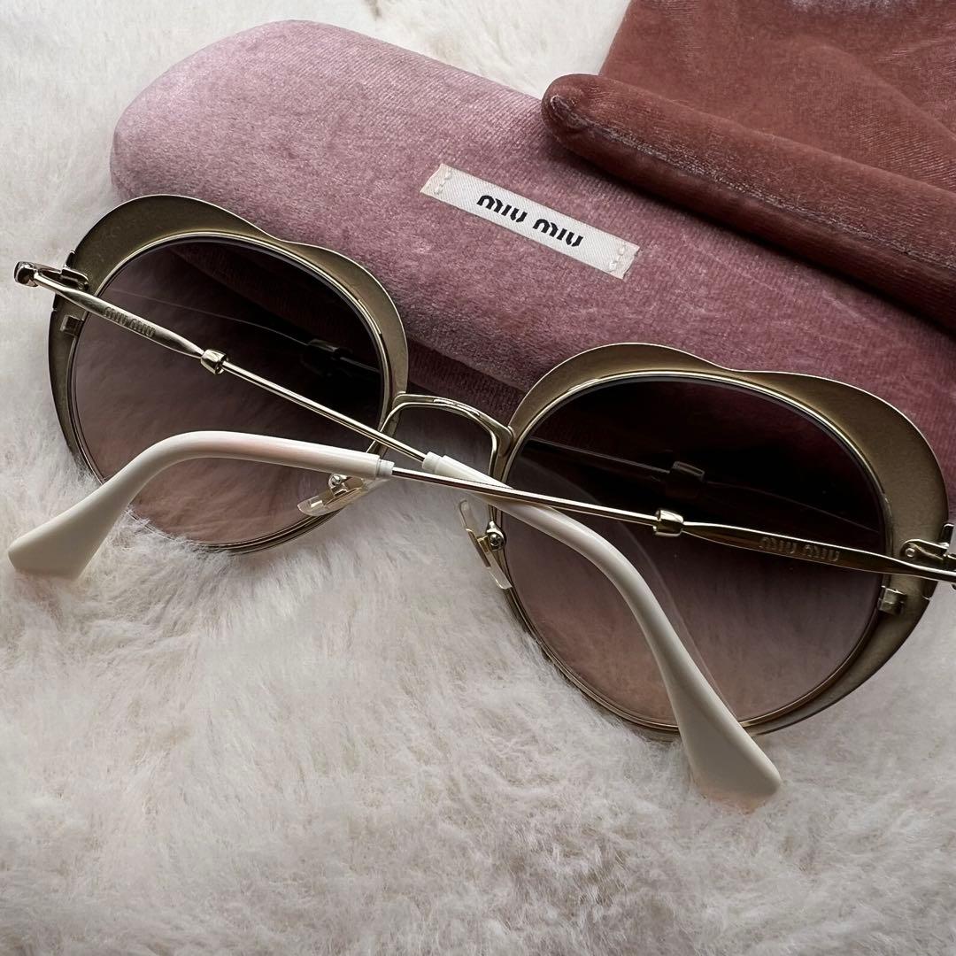 極美品✨付属有❗️miumiu サングラス SMU54R ハート型