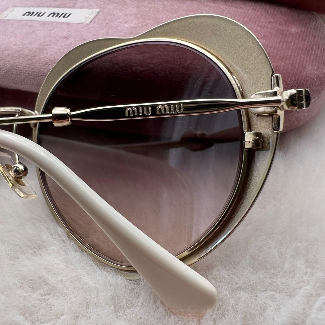極美品✨付属有❗️miumiu サングラス SMU54R ハート型