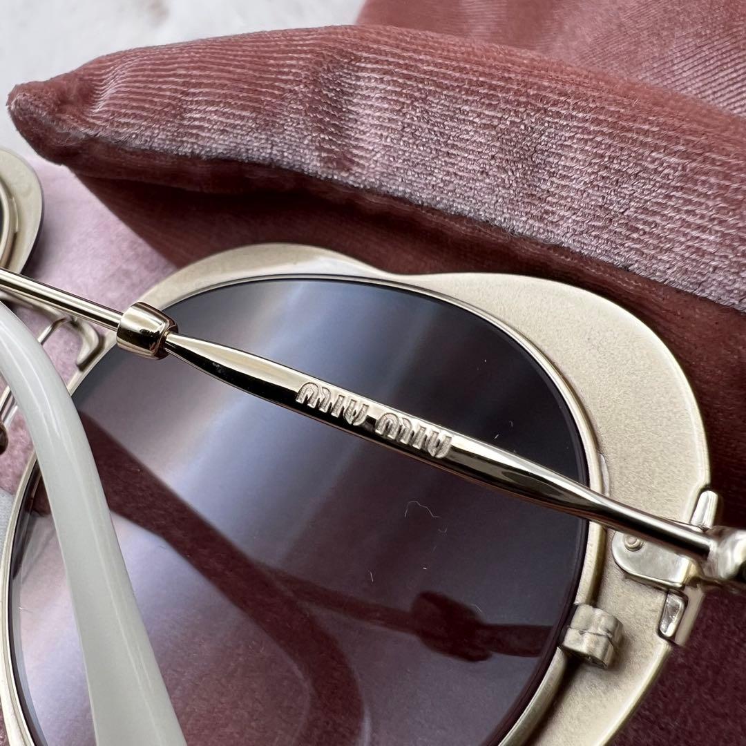 極美品✨付属有❗️miumiu サングラス SMU54R ハート型
