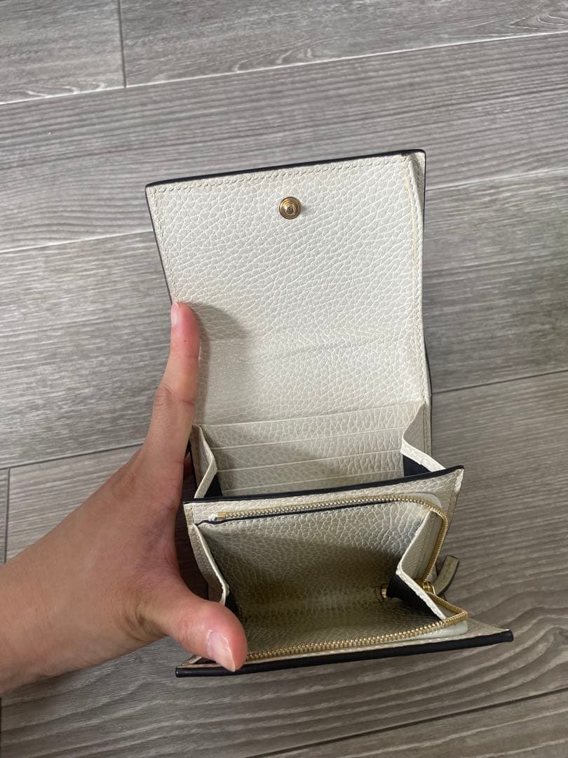 GUCCI 二つ折り財布 ホワイト