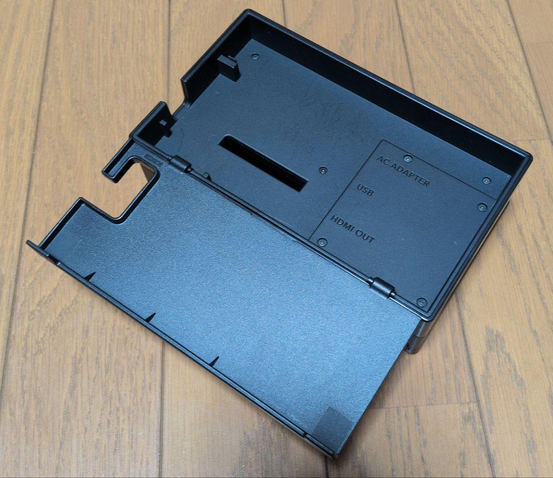 【美品】2021年製Nintendo Switch