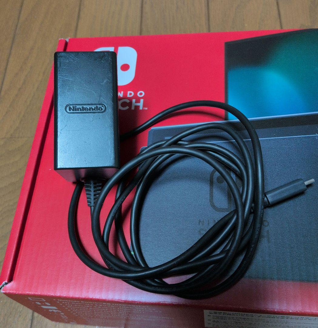 【美品】2021年製Nintendo Switch