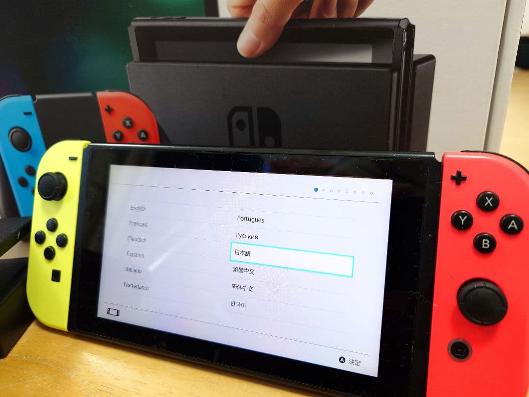 Nintendo Switch 本体　Joy-Con3つ