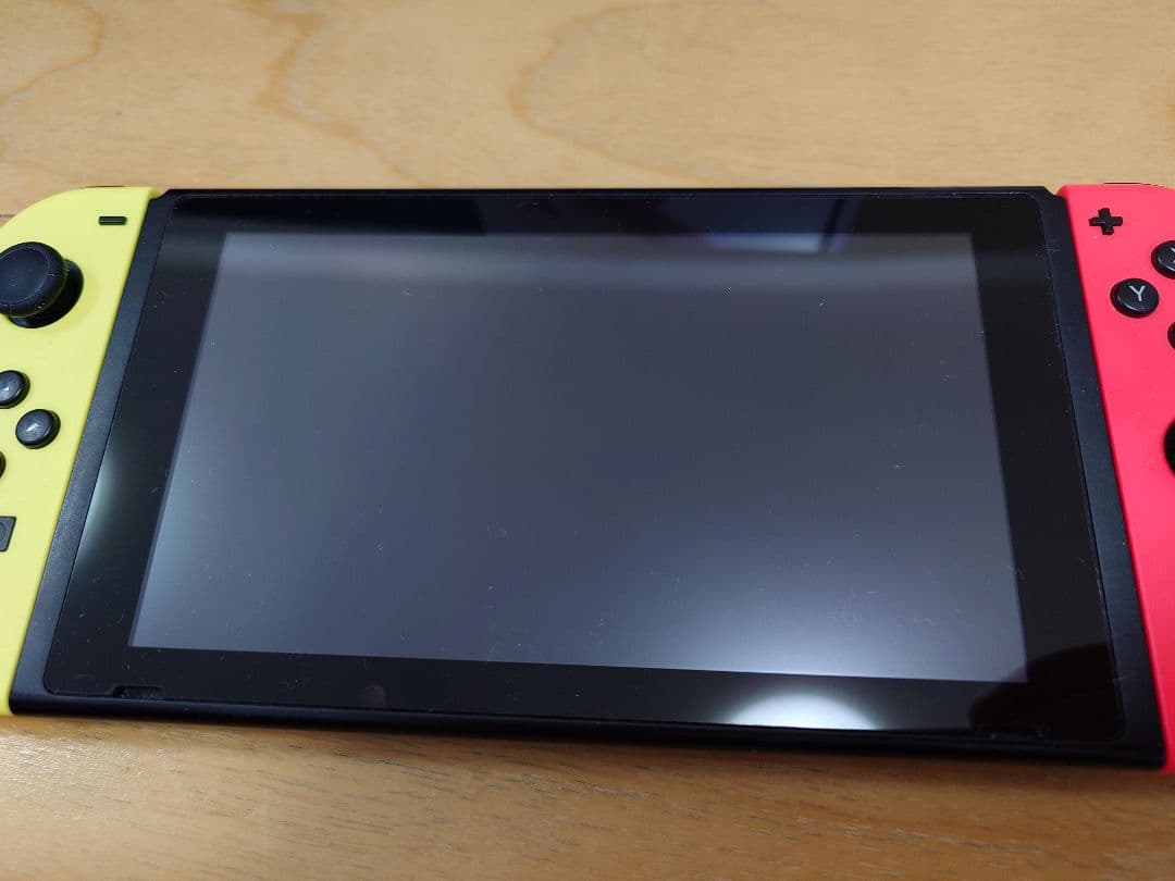 Nintendo Switch 本体　Joy-Con3つ
