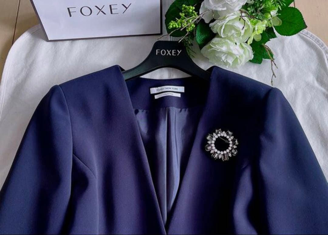 FOXEY DM掲載フロントプリーツフィットジャケット40新品同様　Rene