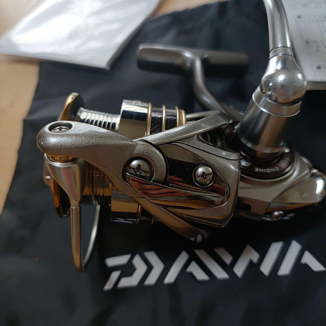 中古　DAIWA LUVIAS 2510PE-H スピニングリール　ルビアス