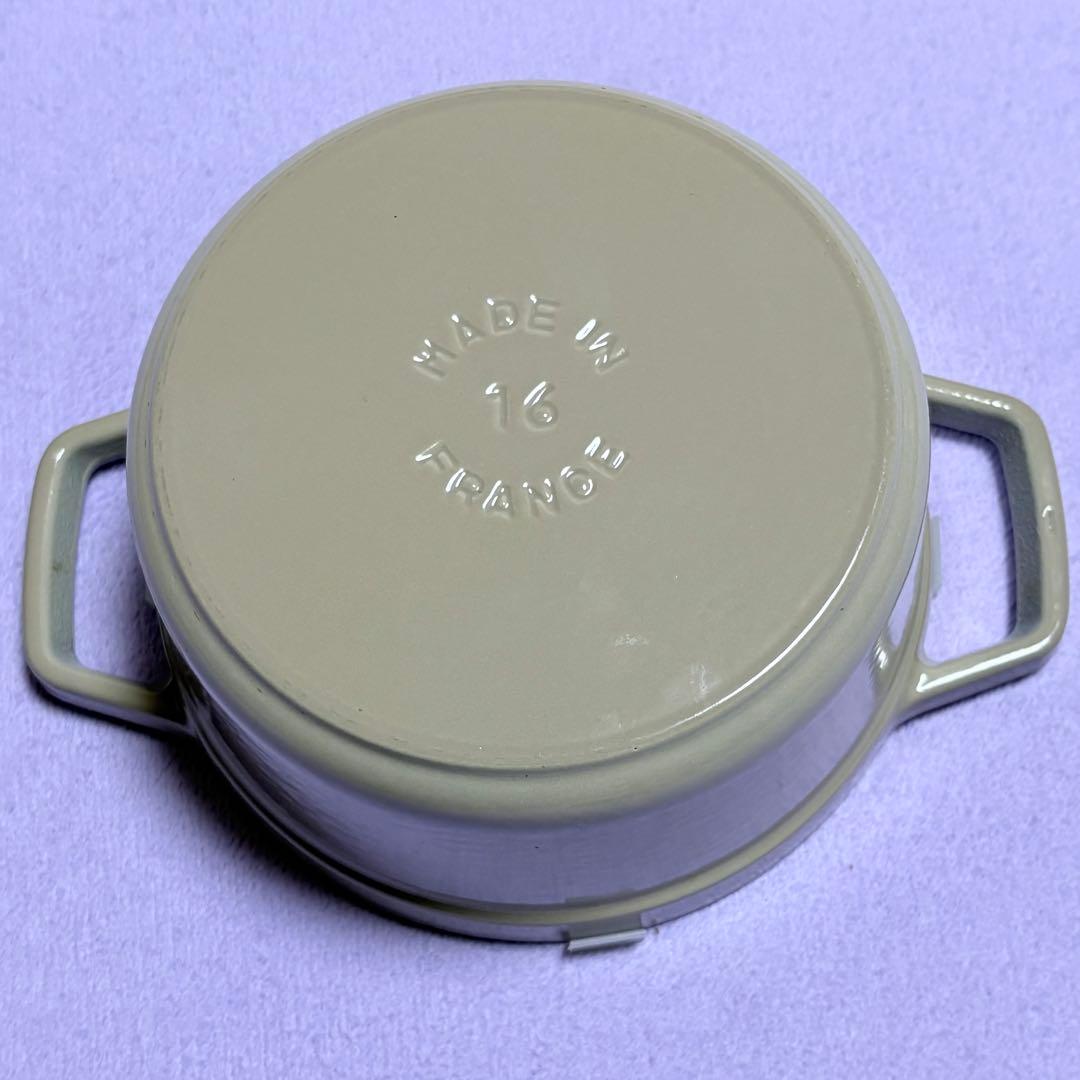 staub ピコ・ココット 16cm ラウンド リネン