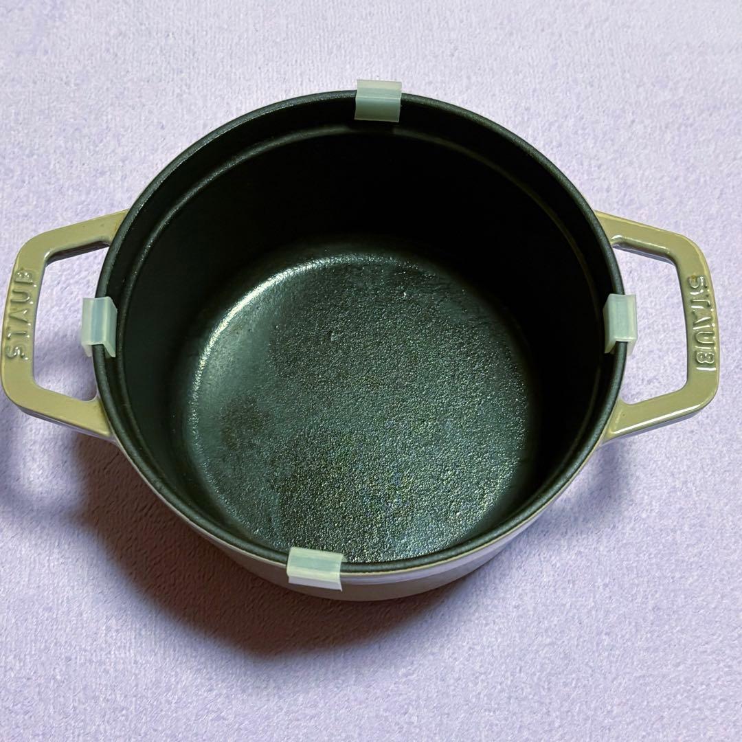 staub ピコ・ココット 16cm ラウンド リネン