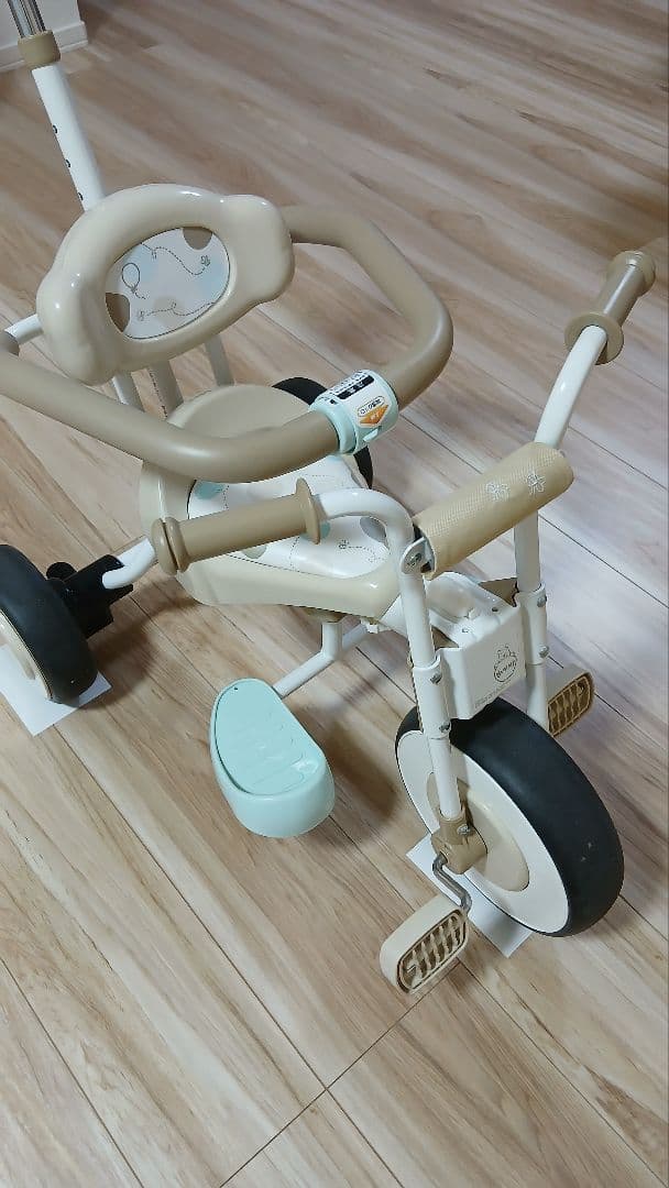 ナチュラルトライク プーさん 三輪車