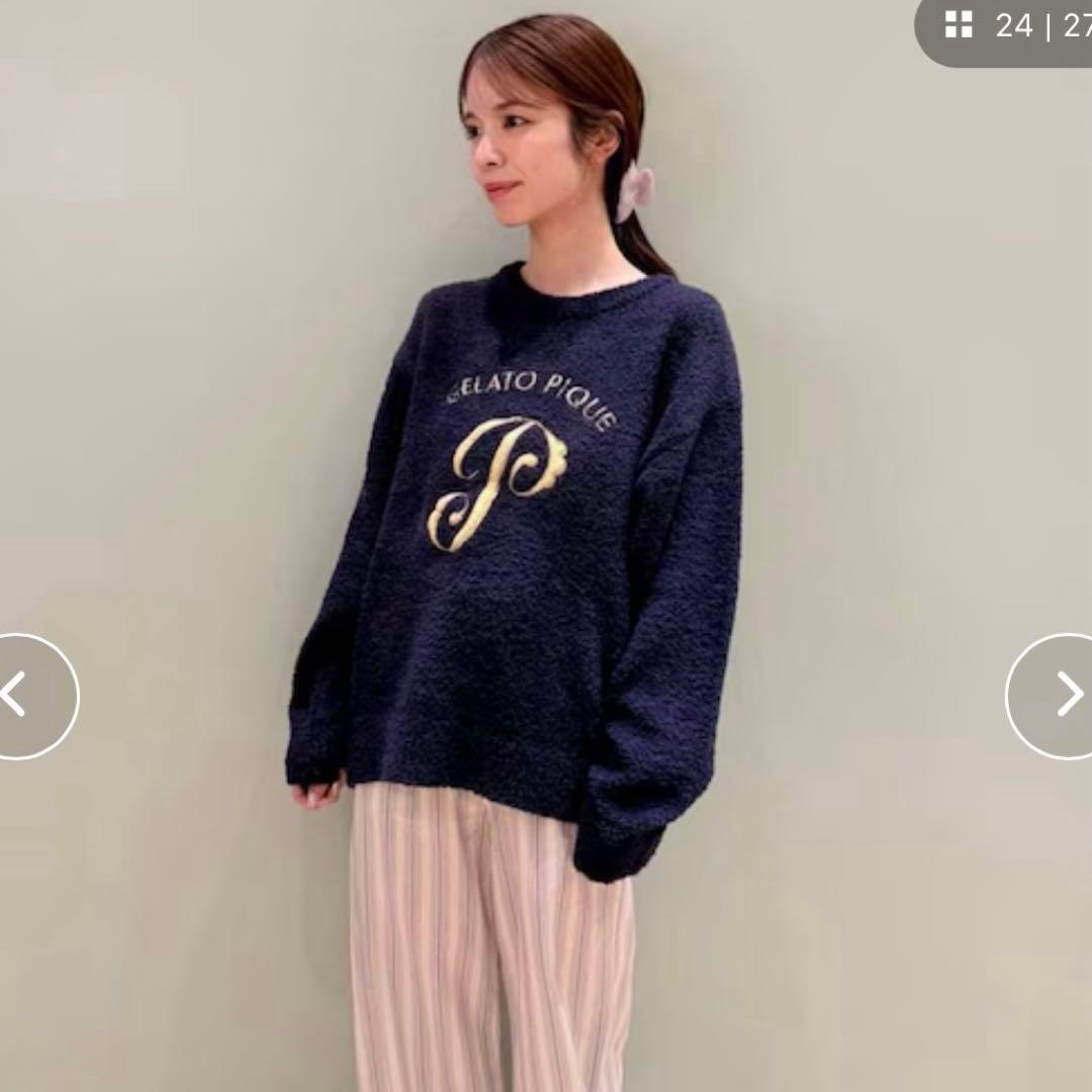 gelato pique パウダーエンブレムモチーフプルオーバー　ネイビー