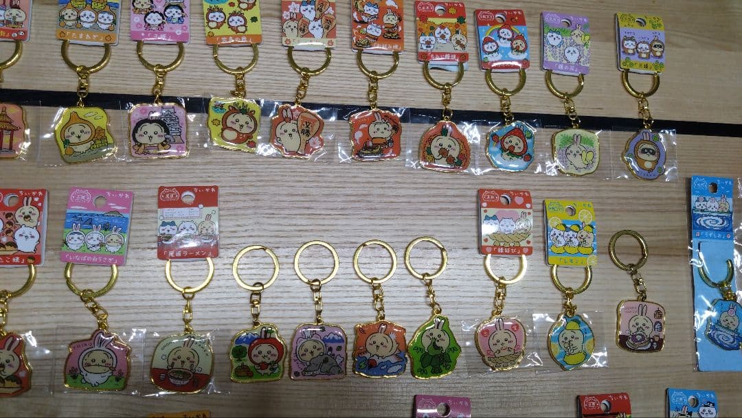 大人気!!ちいかわ うさぎ ご当地 キーホルダーセット