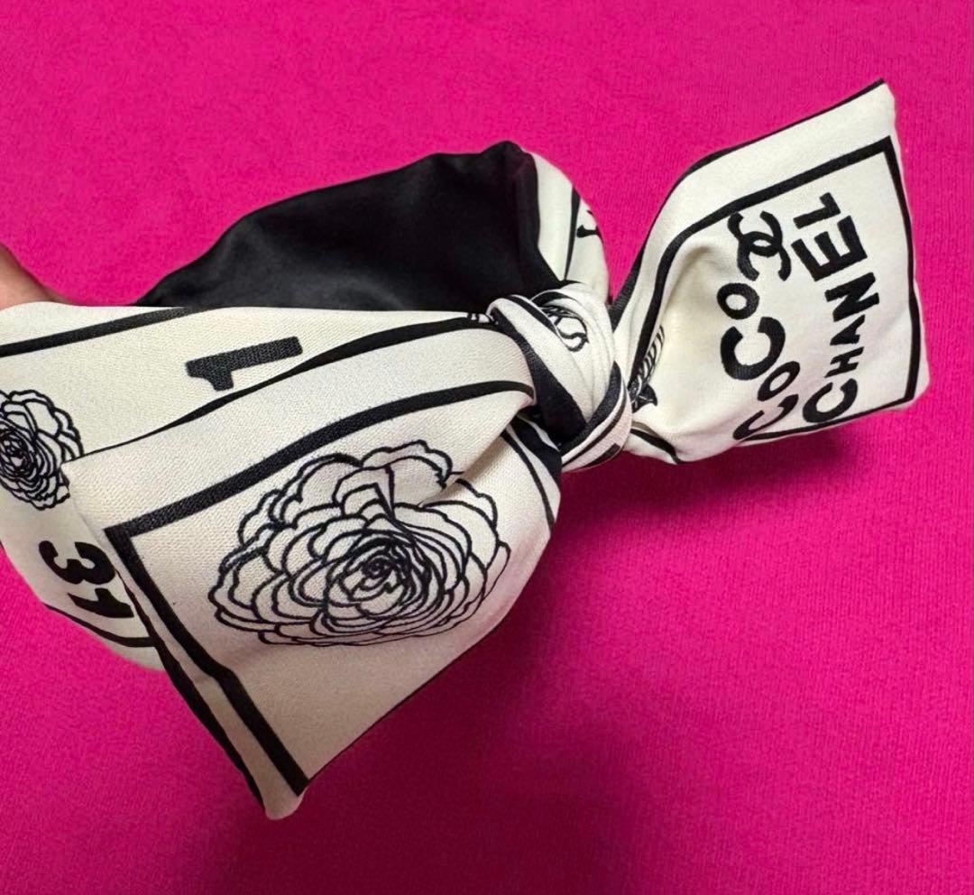 CHANEL リボン付きカチューシャ　ノベルティ