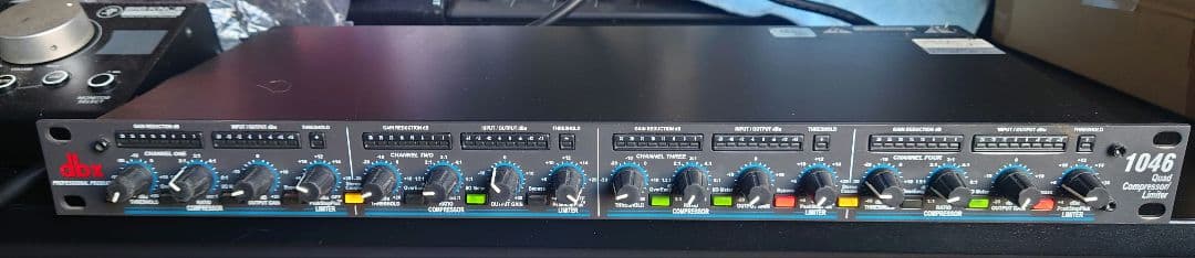 DBX 　1046　コンプレッサー/リミッター