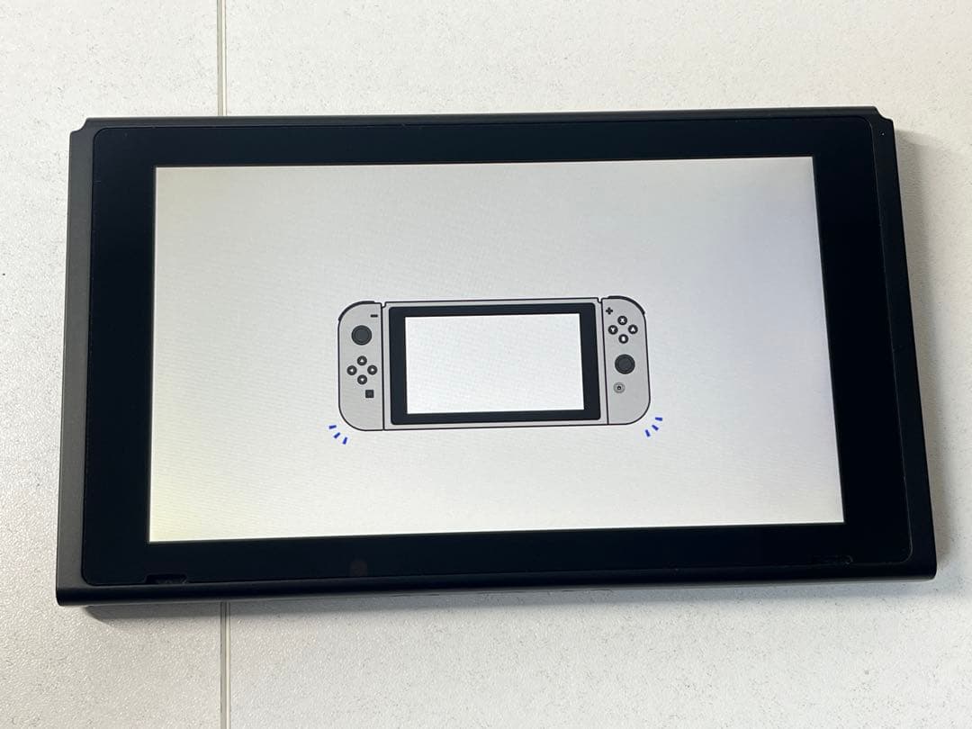 Nintendo Switch ピカチュウ ＋ モンスターボールPlus セット