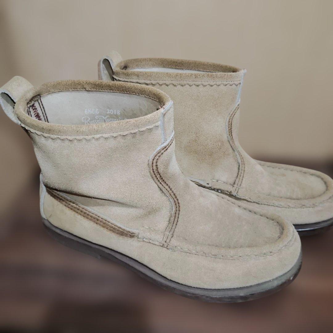 Russell Moccasinラッセルモカシンノックアバウトララミースウェード