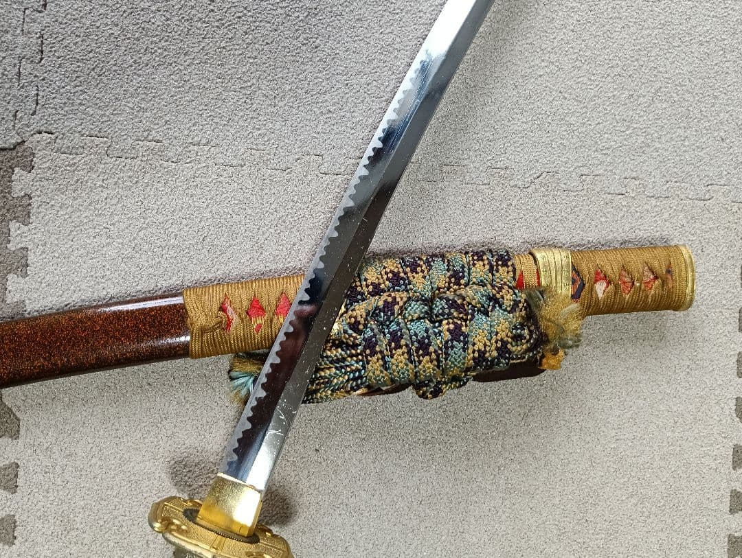 日本刀 波紋あり 組紐装飾模造刀