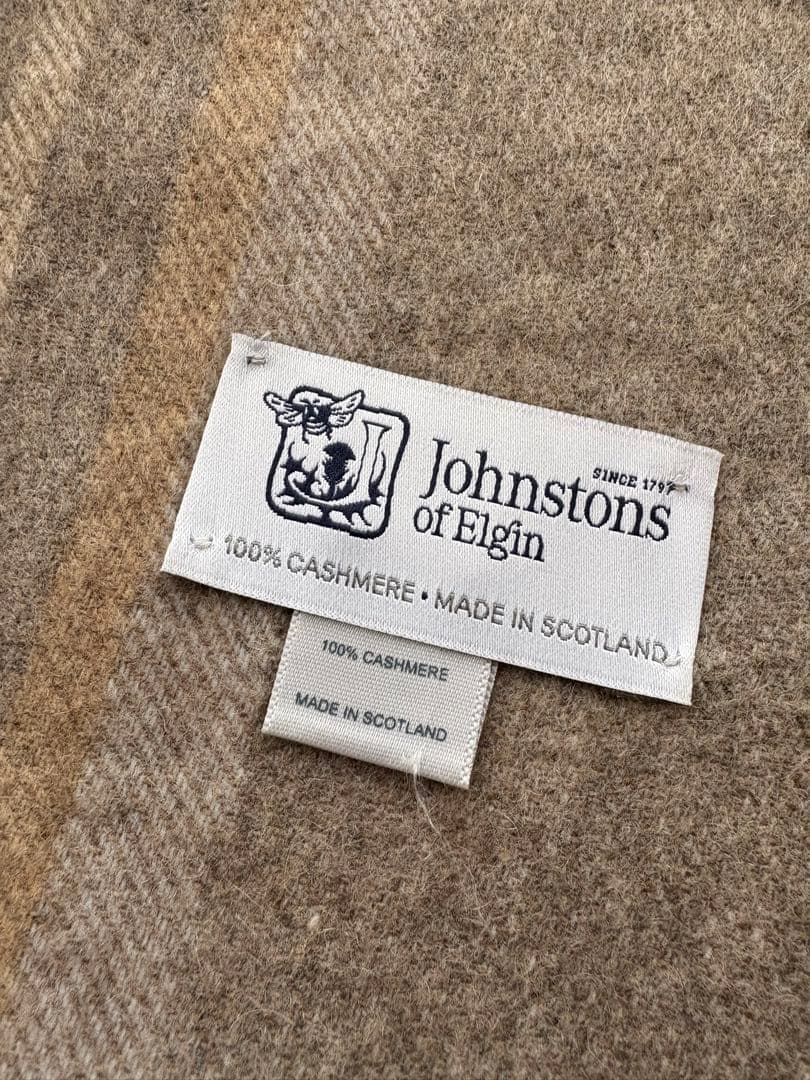 Johnstons of Elgin 100%カシミヤ チェック柄大判ストール