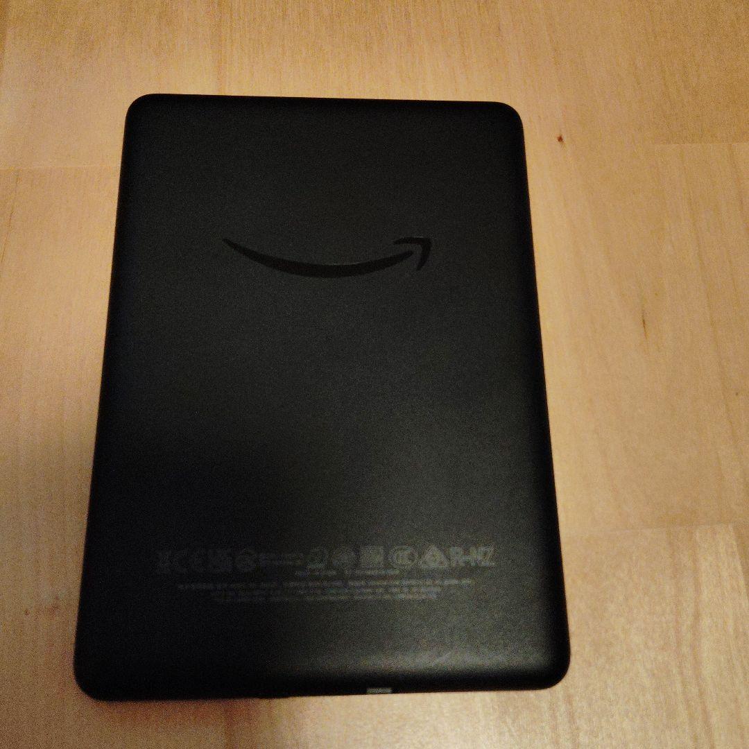 Kindle (第10世代) 　8GB　広告有　箱　ケーブル付