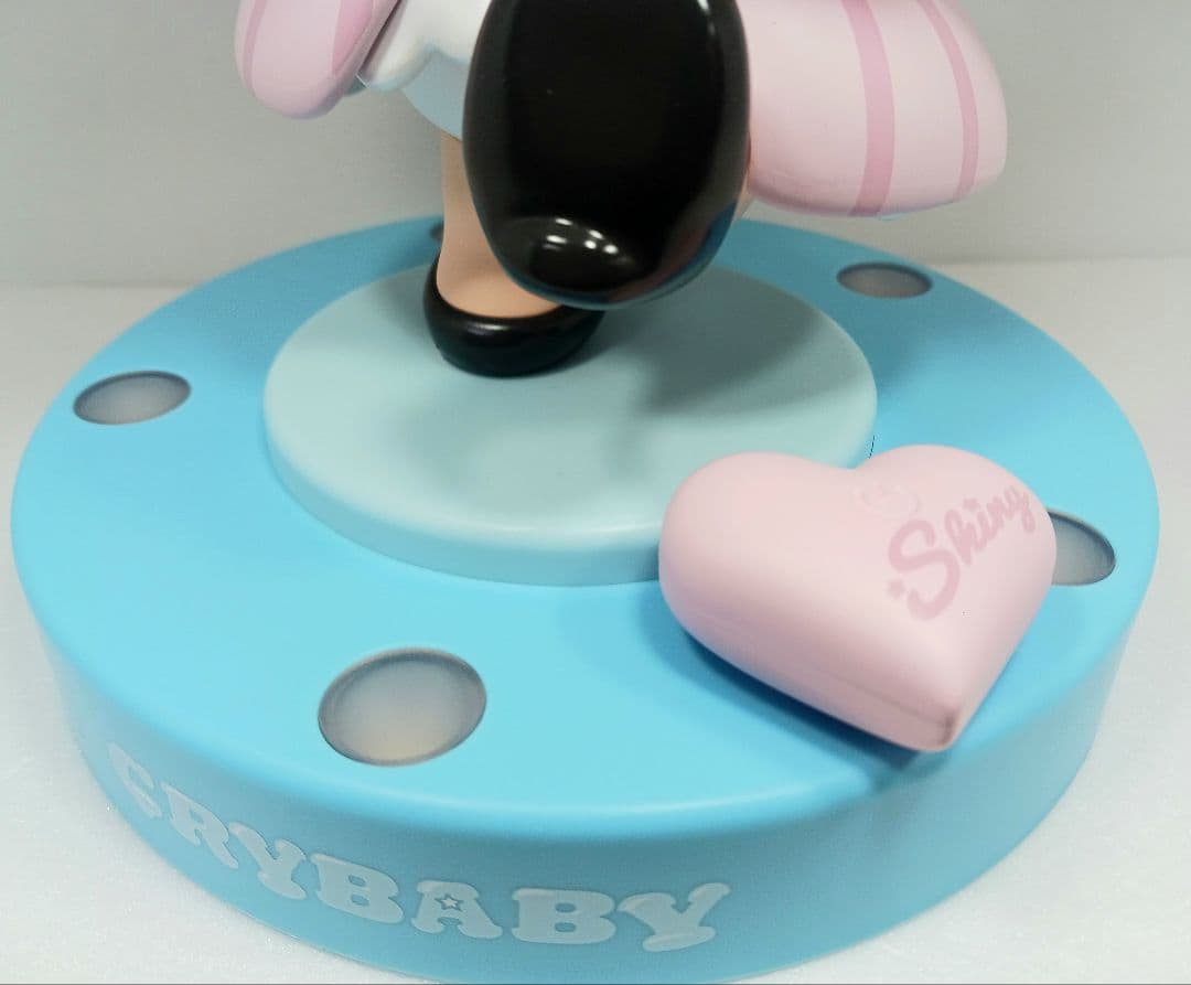 POPMART CRYBABY SHINY SHINY シリーズ ランプ