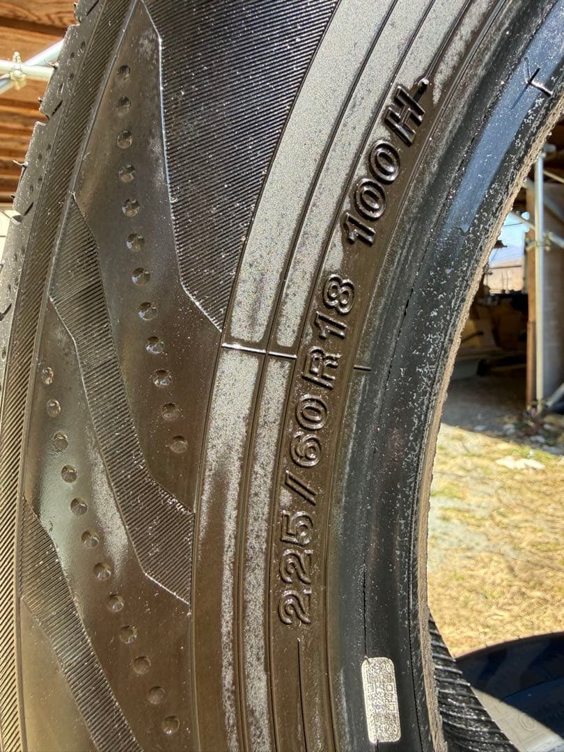 アルファード40系 純正タイヤ ヨコハマ ADVAN V03 225/60R18