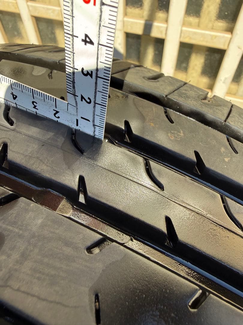 アルファード40系 純正タイヤ ヨコハマ ADVAN V03 225/60R18