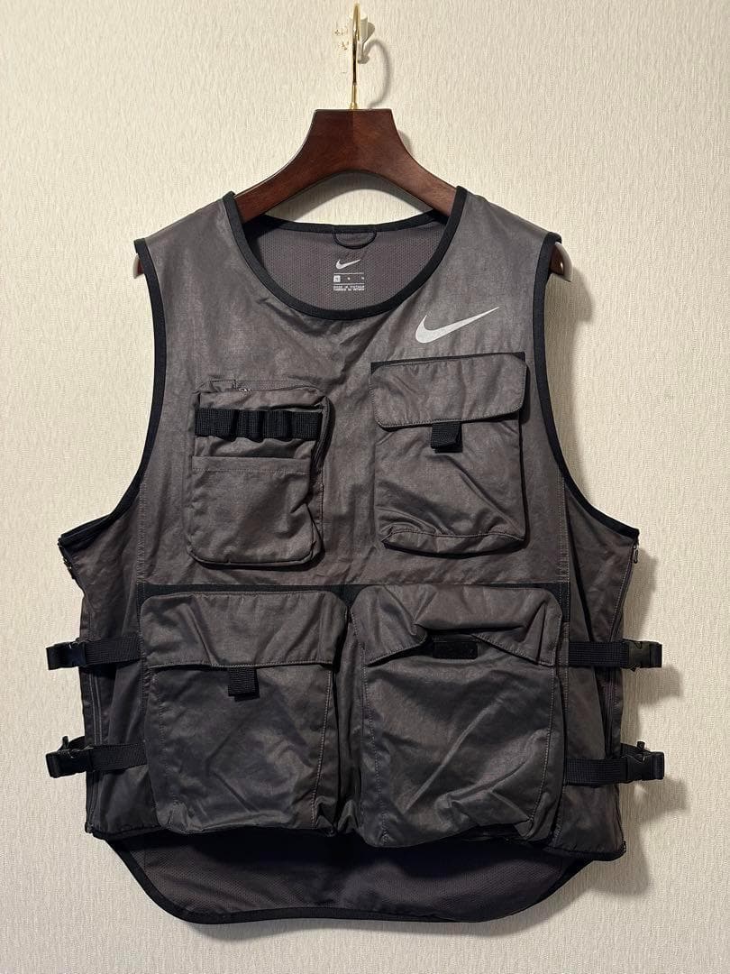 トップス NIKE Multi Pocket Tactical Vest
