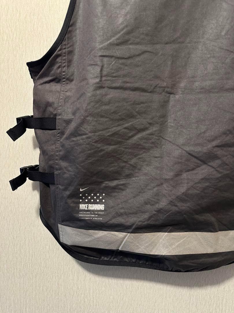 トップス NIKE Multi Pocket Tactical Vest
