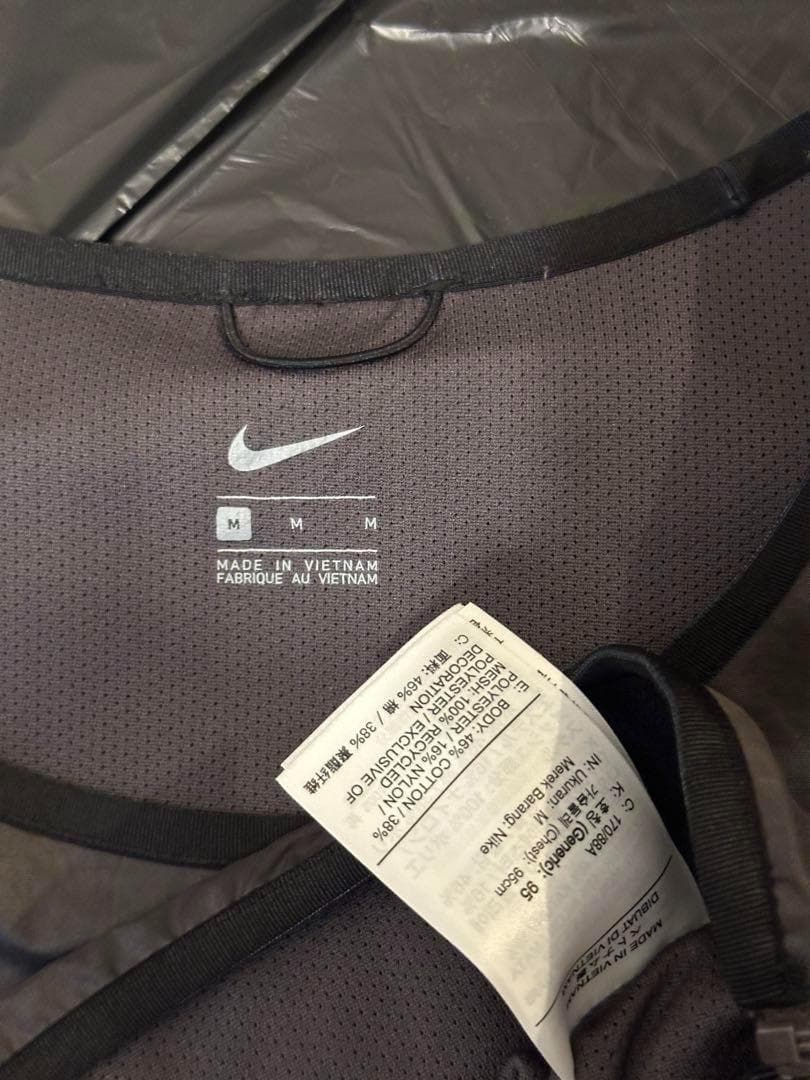 トップス NIKE Multi Pocket Tactical Vest